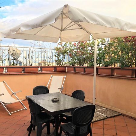 Case Vacanze " Il Duomo" Napoli Екстер'єр фото