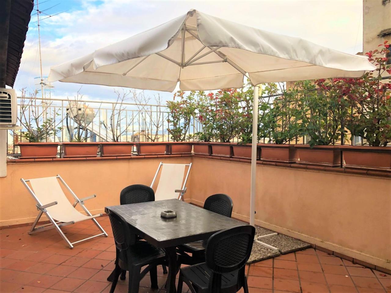 Case Vacanze " Il Duomo" Napoli Екстер'єр фото